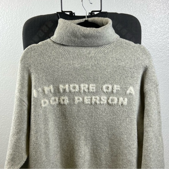 The Cuddle Collab Gray “I’m More of a Dog Person” Turtleneck Sweater Size S - Picture 2 of 12